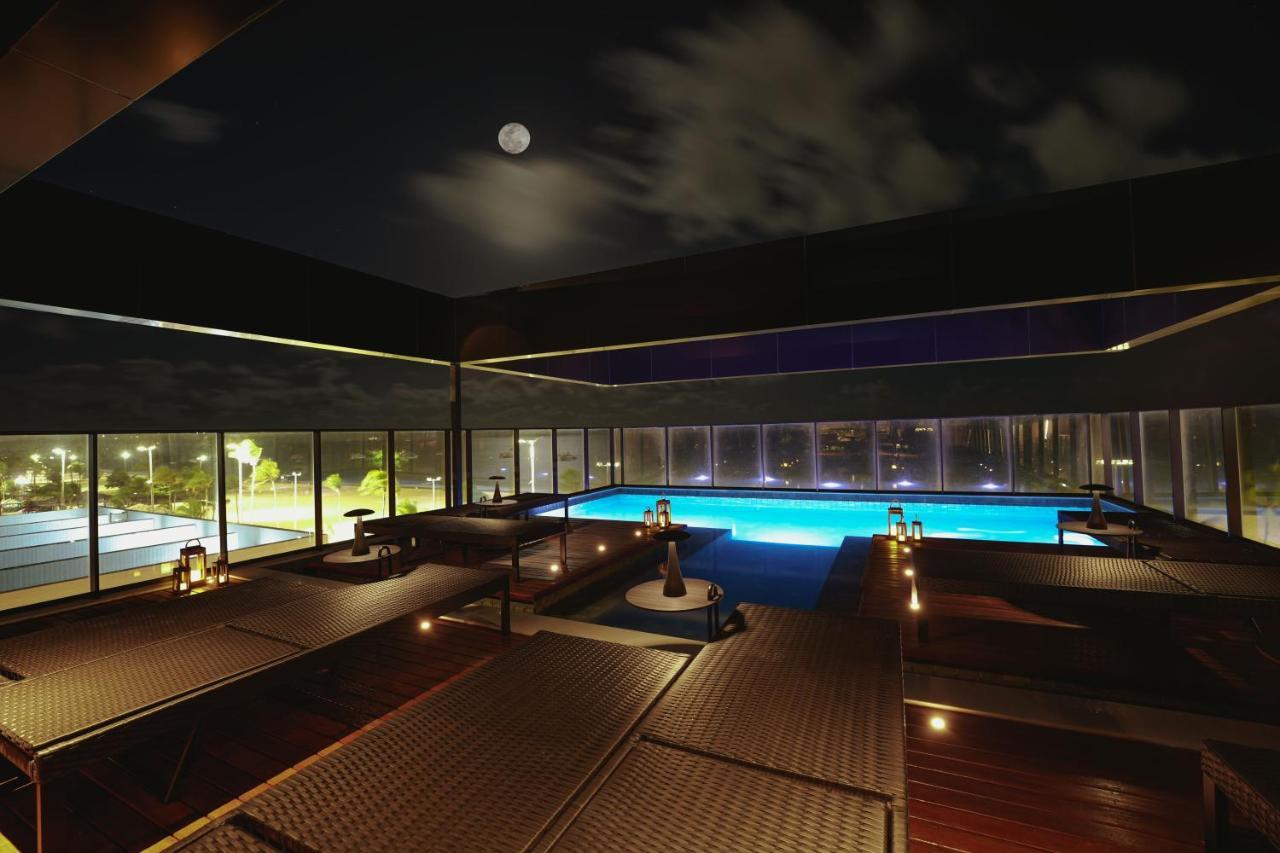 Ba'Ra Hotel João Pessoa Kültér fotó A modern onsen in Tokyo