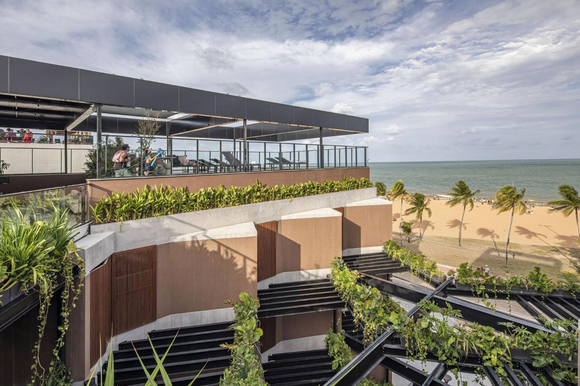 Ba'Ra Hotel João Pessoa Kültér fotó The rooftop bar at the hotel